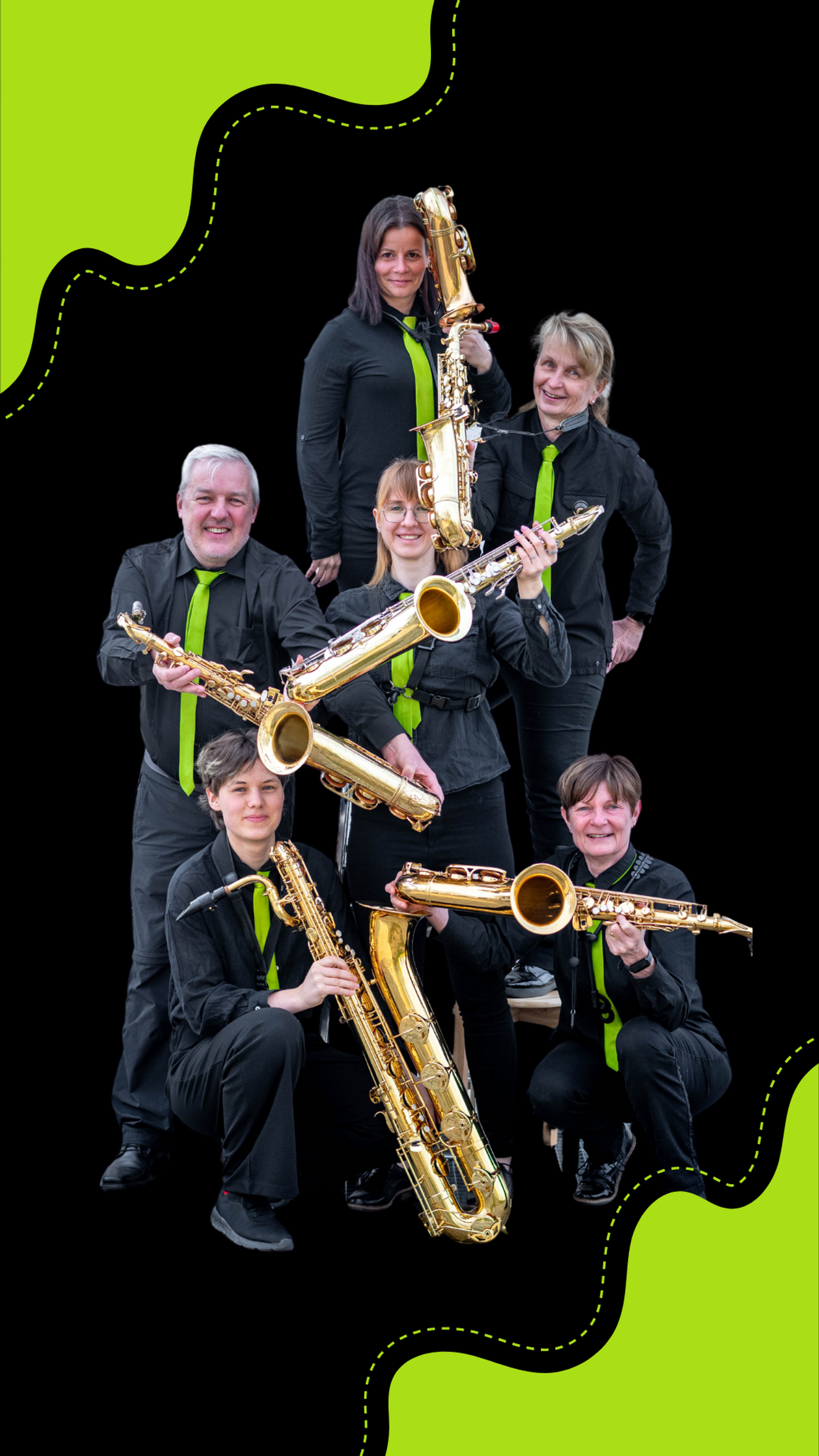 Saxophones: Sonja (Alt),  Anna (Alt), Sami (Tenor), Steffi (Tenor), Heike (Bariton)